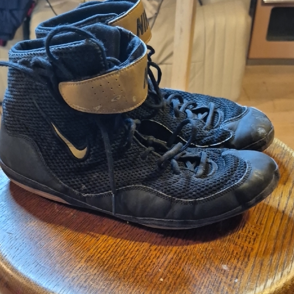 Nike Black and Gold Athletic Shoes